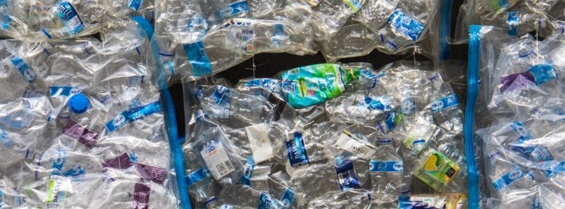 Nuestros residuos plásticos pueden utilizarse como materia prima para detergentes, gracias a un método catalítico mejorado